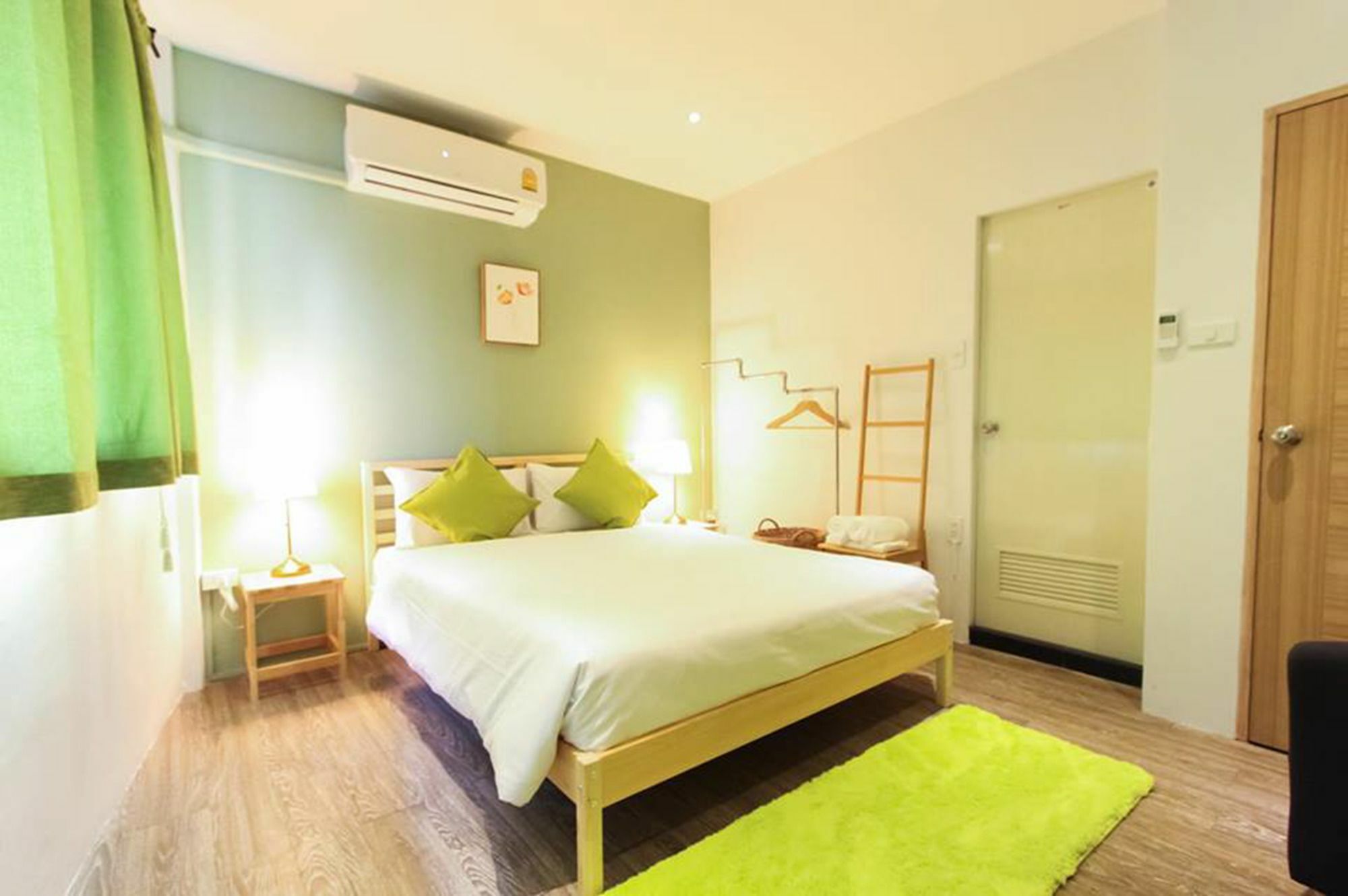 לינה וארוחת בוקר בנגקוק Folk Poshtel Silom מראה חיצוני תמונה